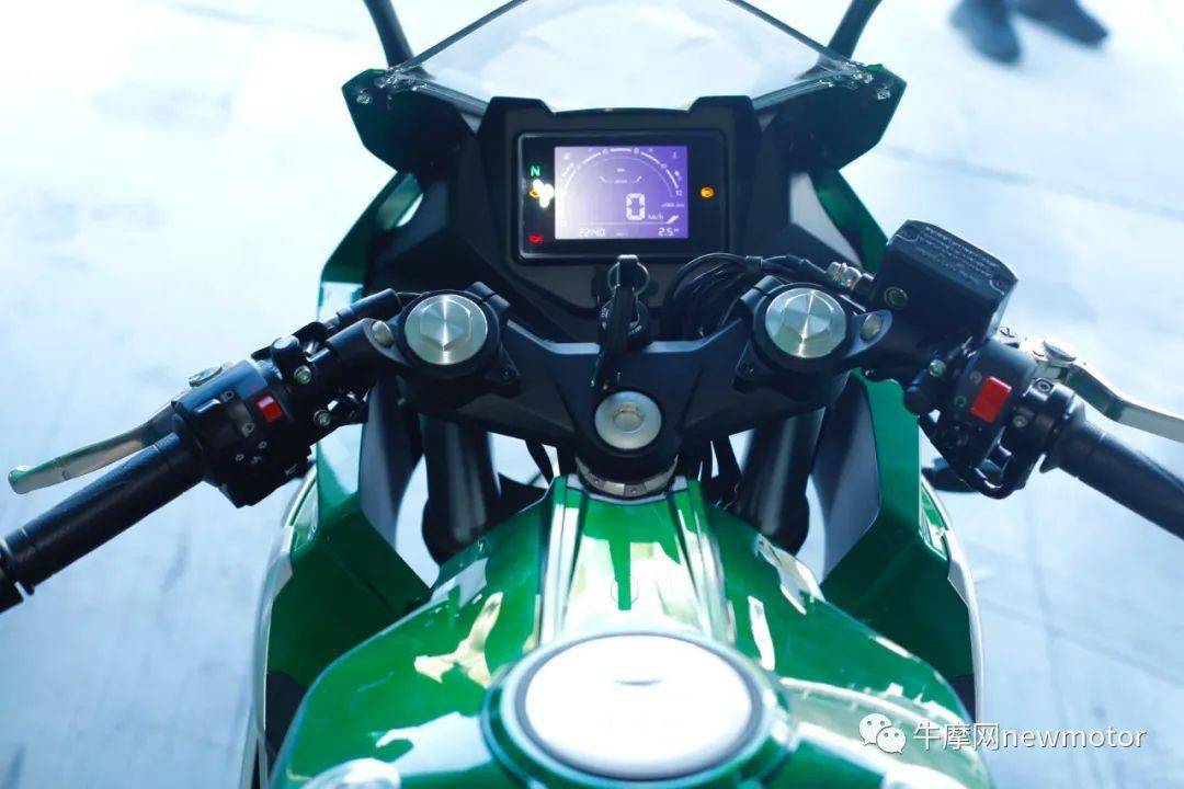 点击进入看图评论