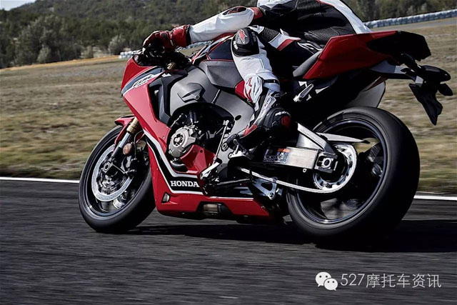 本田发布2017款火刃 唤醒更强动力!