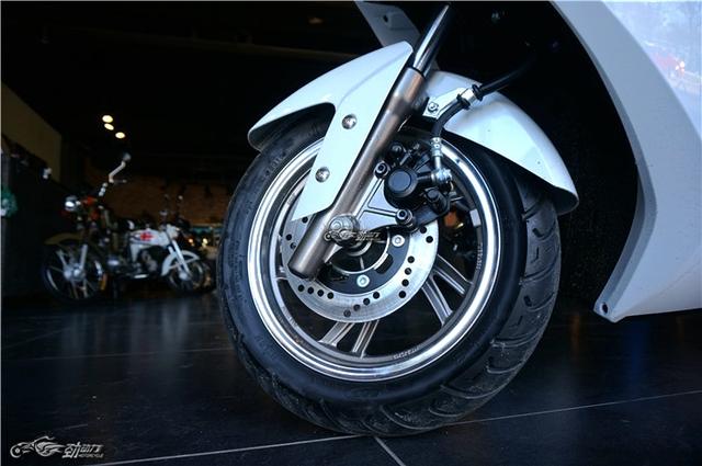 车型解析:拥有着国际范儿的国产踏板摩托车